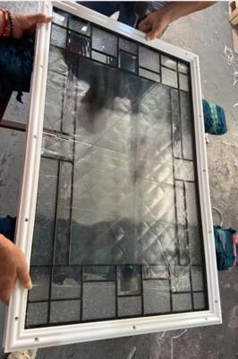 Dekoratives Glas mit Rahmen für Eingangstüren